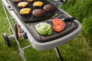 7031M1_BlackSide_Burgers_rgb-800x533-85e90a9.jpg