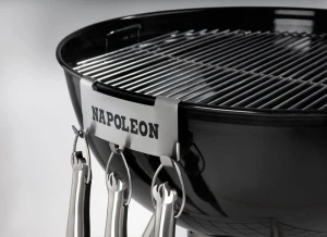55100_toolhanger_in_use_napoleon_grills.jpg