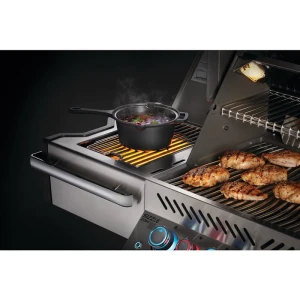 Low Res_JPG-56051-Cast-Iron-Sauce-Pan-InUse.jpg