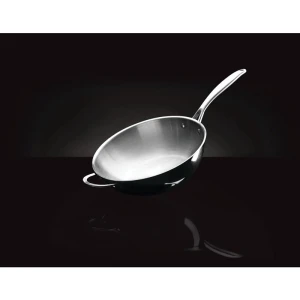 Low Res_JPG-70028-StainlessSteelWok-OnBlack.jpg