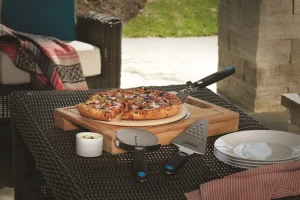 90002_starterkit_pizza_in_use_working.jpg