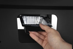 Freestyle_FP425DSIBPK-1-PHM-Detail-Ang_GreaseTray-removed-1000x667-a006145.png