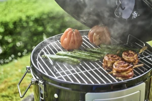 AS18K_WithFood10-1000x668-a006145.png